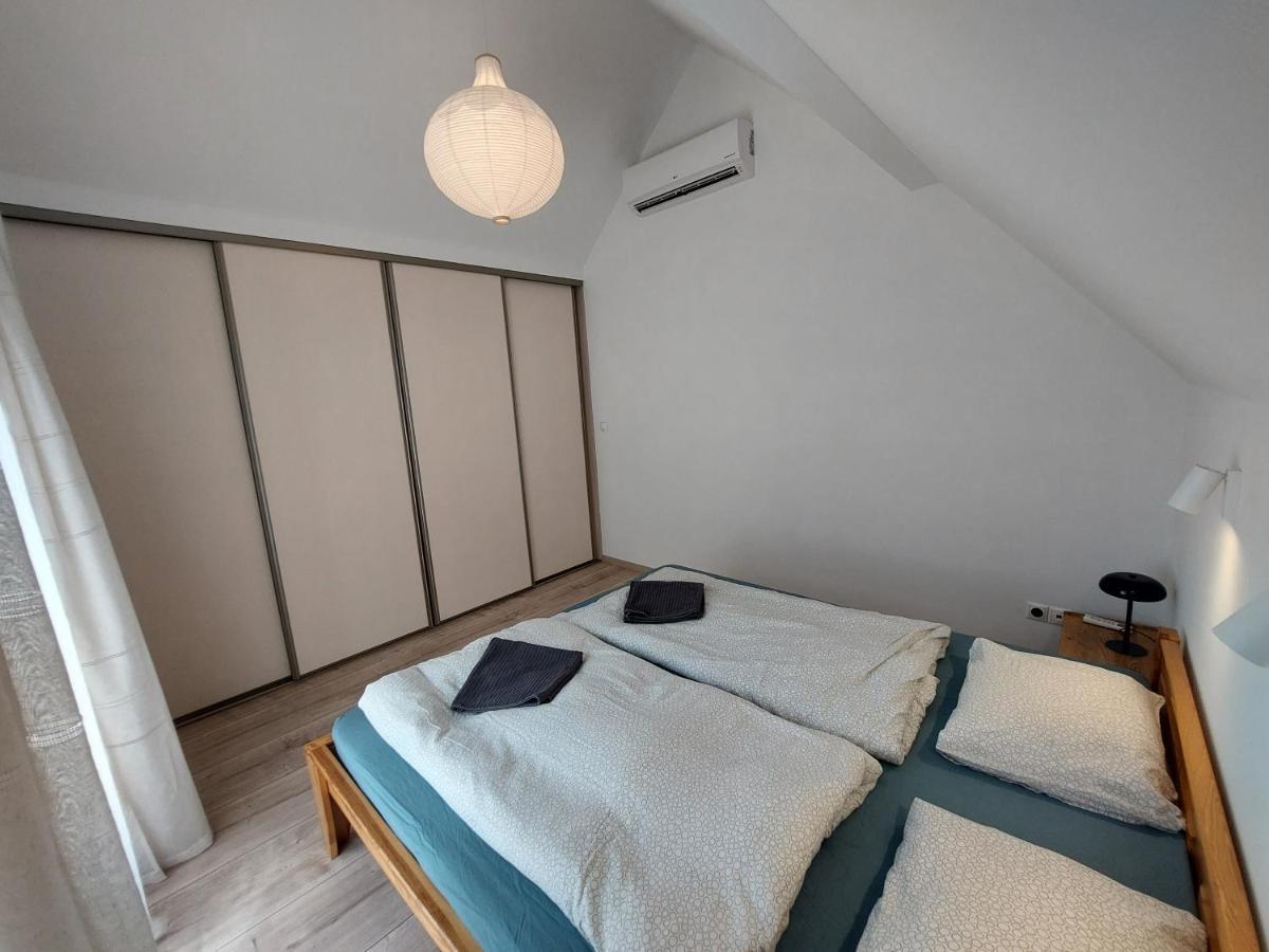 Utulny Apartman V Bratislava 4 エクステリア 写真