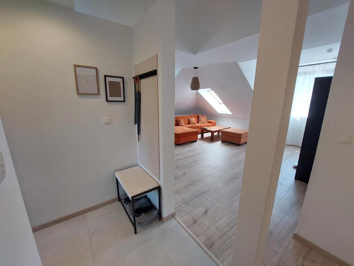 Utulny Apartman V Bratislava 4 エクステリア 写真