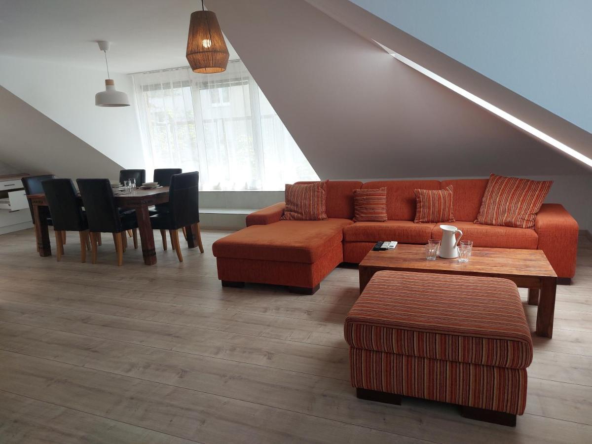 Utulny Apartman V Bratislava 4 エクステリア 写真